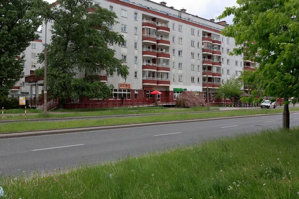 Warsaw Poland May 2020 Wide Street Large Residential Building Part — Stockfoto