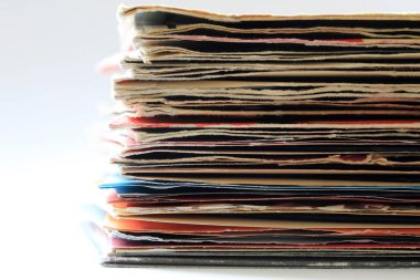 Orijinal kollu eski vinil tekler grubu, 7 inç plak kapakları..