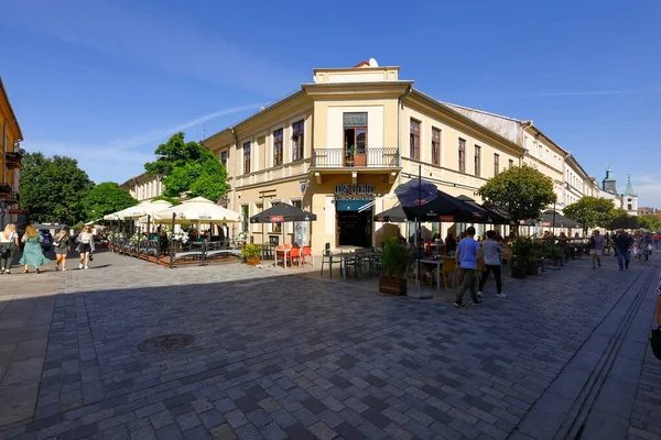 Lublin Polsko Září 2021 Rohová Budova Kde Kavárna Provozuje Vnitřní — Stock fotografie