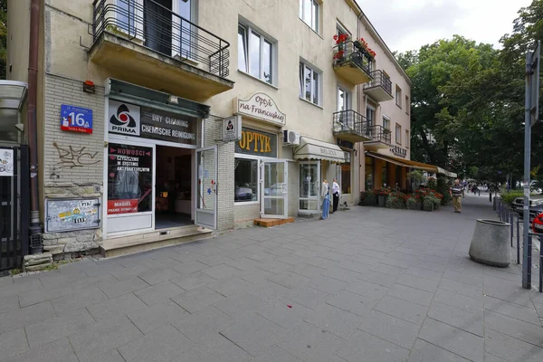 Warsaw Poland September 2021 Apartment Building Shop Windows Cafe Ground — Stock Photo, Image