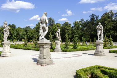 Varşova'nın wilanow Park bahçe heykelleri