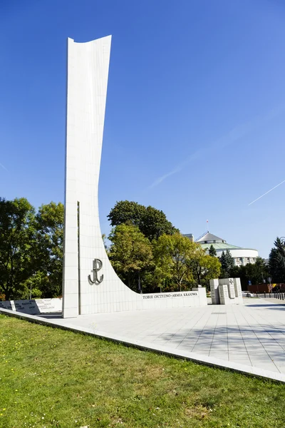 Памятник польскому подпольному государству и АК — стоковое фото