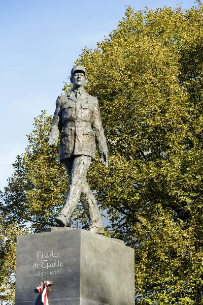 Monument to french president Charles de Gaulle — Stock Photo, Image