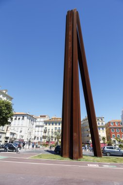 Nice da anıtsal heykel