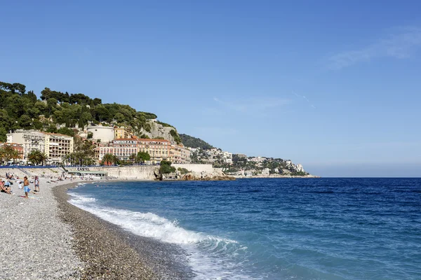 Burgberg und Strand — Stockfoto