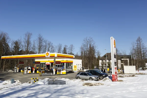 Estación de servicio situada en Zakopane —  Fotos de Stock