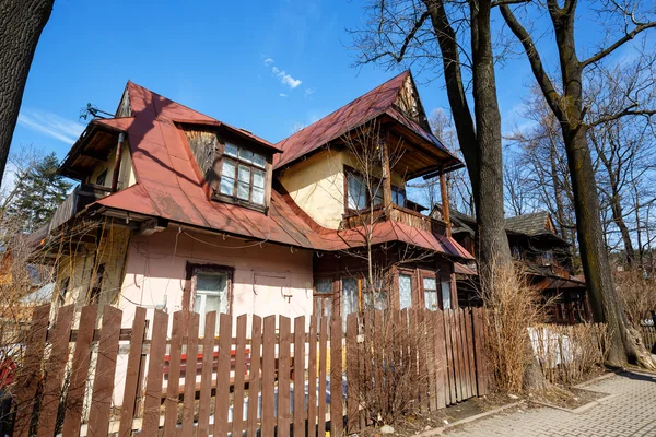 Gamla bostadshus, på Witkiewicza str. — Stockfoto