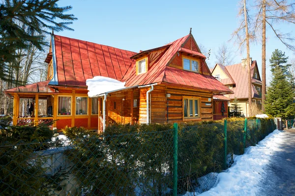 Vyroben z dřevěné obytné budovy v Zakopane — Stock fotografie