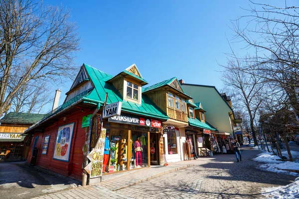 Obytných a obchodních budov v Zakopaném — Stock fotografie