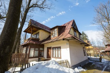 Witkiewicza str, eski konut ev