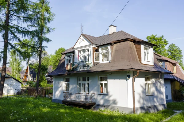 Antigua villa en la ciudad de Zakopane —  Fotos de Stock