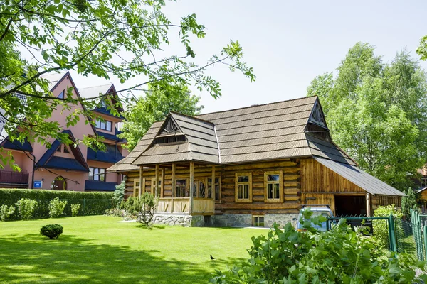 The hut built of wood in Zakopane — Stok fotoğraf