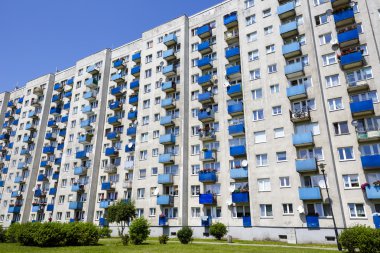 The building built in the large board technology 