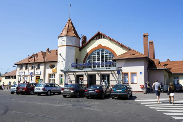 Railway station building in Kolobrzeg in Poland — Stok fotoğraf