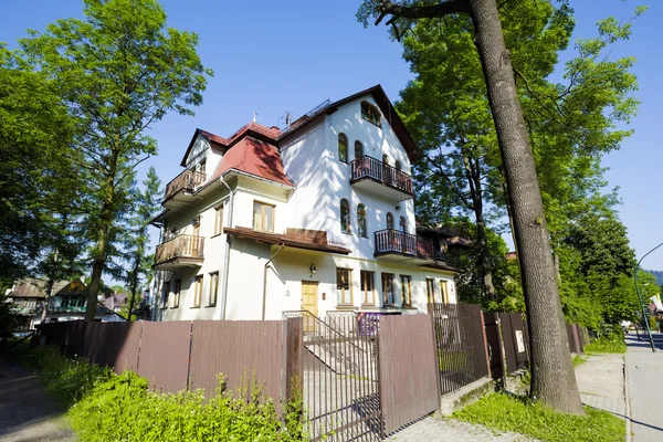 Residential building with a modern look, Zakopane — Stock fotografie