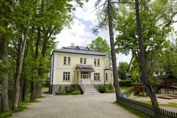 Brick building, formerly known as Villa Pogon — Stockfoto