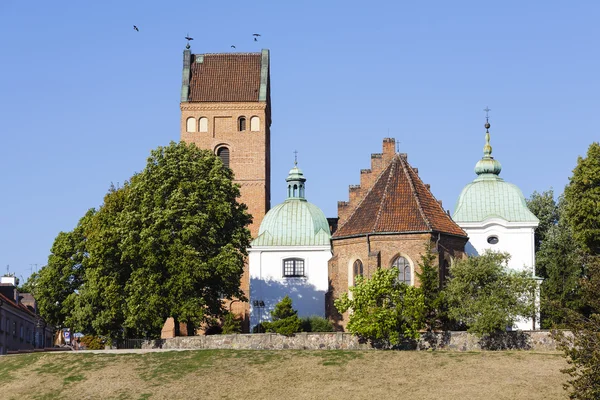 Igreja na escarpa do Vístula em Varsóvia — Fotografia de Stock