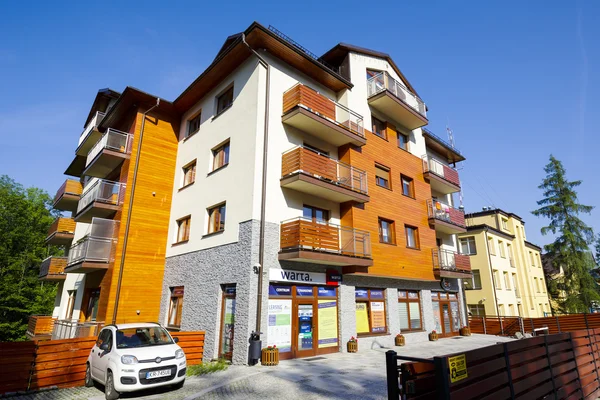 A modern apartments building in Zakopane — Stockfoto