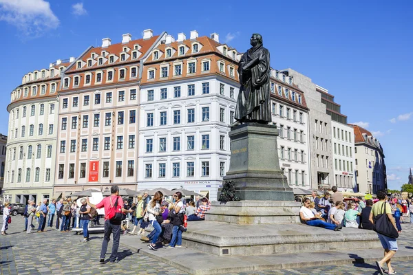 A statue of Martin Luther in Dresden — Zdjęcie stockowe