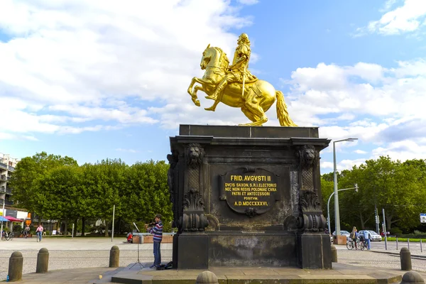 De gouden rijder in Dresden — Stockfoto