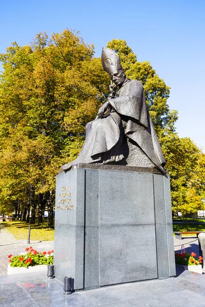 Statue von Kardinalprimas stefan wyszynski — Stockfoto