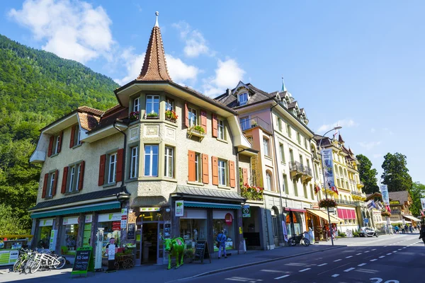 Interlaken, pintorescas casas adosadas —  Fotos de Stock