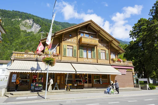 Picturesque Chalet Diana in Interlaken — Stock Photo, Image