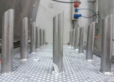 Perspektifte paslanmaz çelik borular dizisi