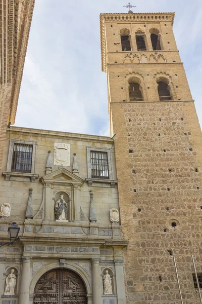 Ancienne église dans la ville Tolède, Espagne — Photo