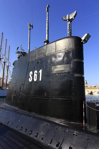 Altes ausgemustertes Militär-U-Boot zum Verschrotten — Stockfoto