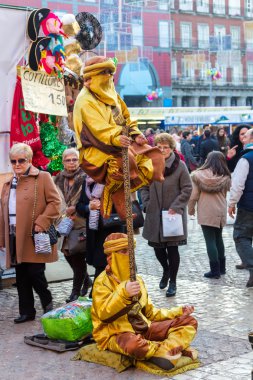 Madrid, İspanya - 18 Aralık: Ünlü Noel pazarı mağazası tam