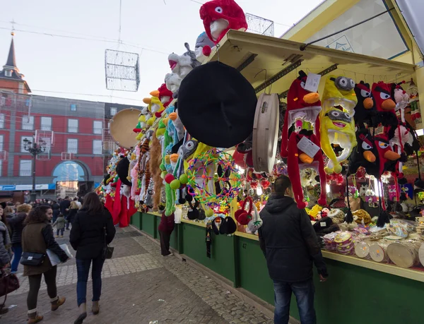 Madrid, İspanya - 18 Aralık: Ünlü Noel pazarı mağazası tam — Stok fotoğraf