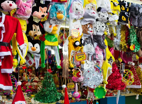 Madrid, Spanje - 18 December: Beroemde Christmas markt vol van winkel — Stockfoto