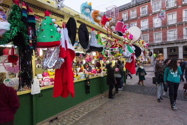Madrid, İspanya - 18 Aralık: Ünlü Noel pazarı mağazası tam — Stok fotoğraf