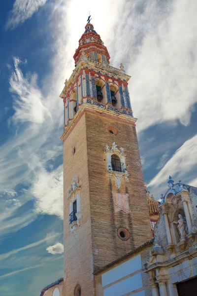 El Carmen Kirke i den andalusiske by Ecija, Spanien - Stock-foto