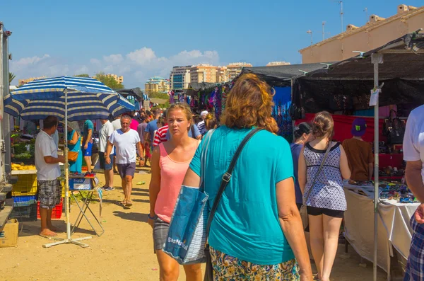 Murcia, Espanha 23 de agosto de 2014: Market Street soma lotada típica — Fotografia de Stock