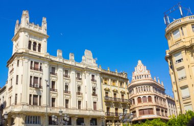 Cordoba, İspanya'nın şehirdeki modern binalar