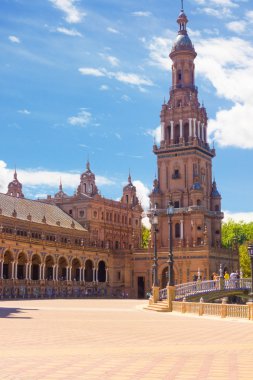 İspanya 'nın Sevilla şehrindeki ünlü Plaza.