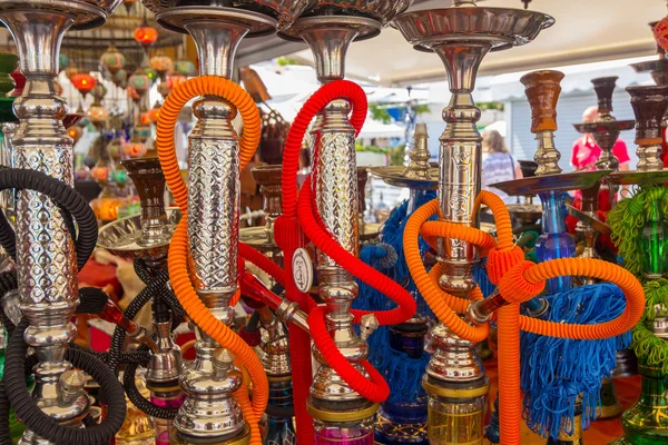 Waterpipe palenie typowy Arab — Zdjęcie stockowe