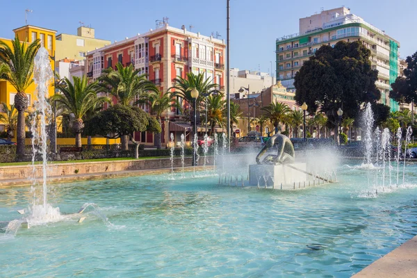 Park fontäne nicolas salmeron in almeria, spanien — Stockfoto