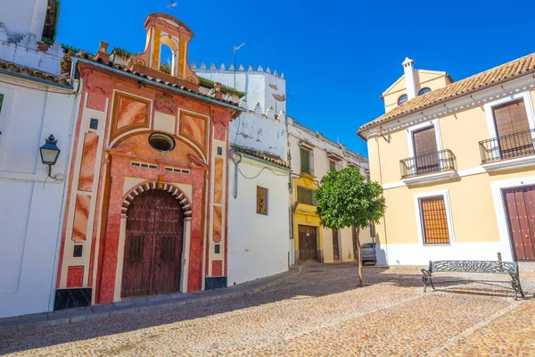 Typique belles rues propres de la ville Cordoue, Espagne — Photo