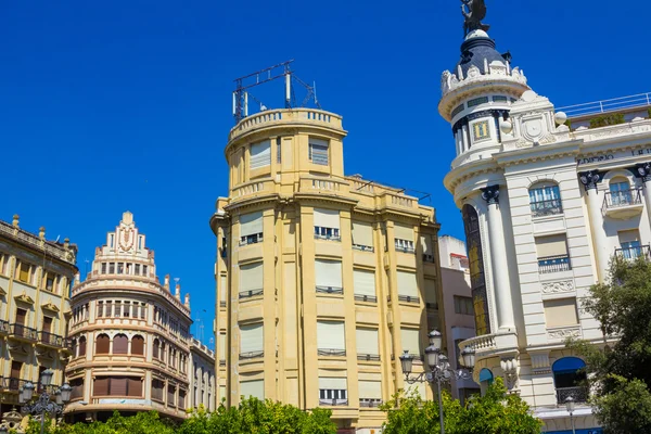 Edificios modernos en la ciudad de Córdoba, España — Foto de Stock