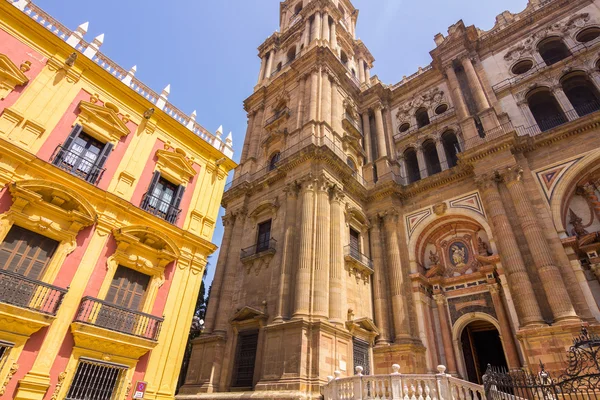 Kathedralenplatz und Bischofspalast in Malaga, Spanien — Stockfoto