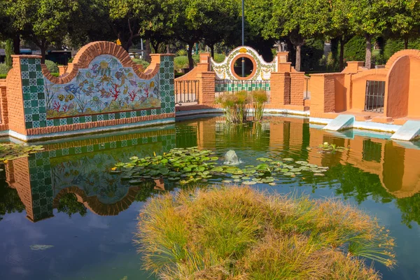 Andalusian style nice pond in the park of Malaga, Spain — Stock Photo, Image