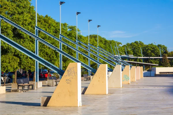 Seltsames Dekor auf dem Hauptplatz in Sevilla, Spanien — Stockfoto