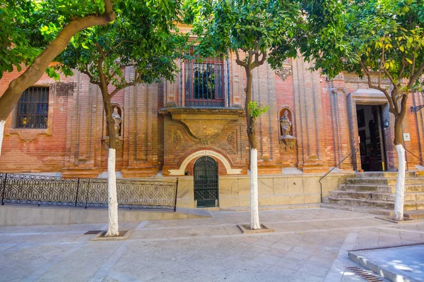 Αυλή της εκκλησίας του Σωτήρα στη Σεβίλλη της Ισπανίας — Φωτογραφία Αρχείου