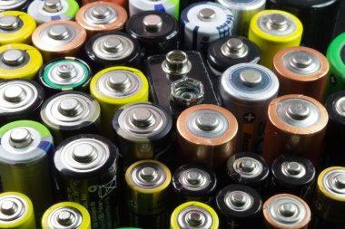 Arka plan pil birçok renkte