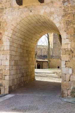 Llane şehir içinde tipik güzel ve renkli binalar
