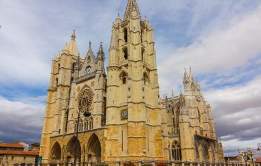 İspanya 'daki ünlü Leon Katedrali
