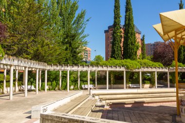 merdiven ve çatılar, Valladolid, İspanya bir parkta